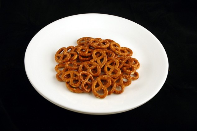 200 Calories - Pretzels