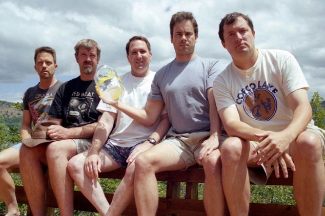 5 guys, same photo, 30 years - 05