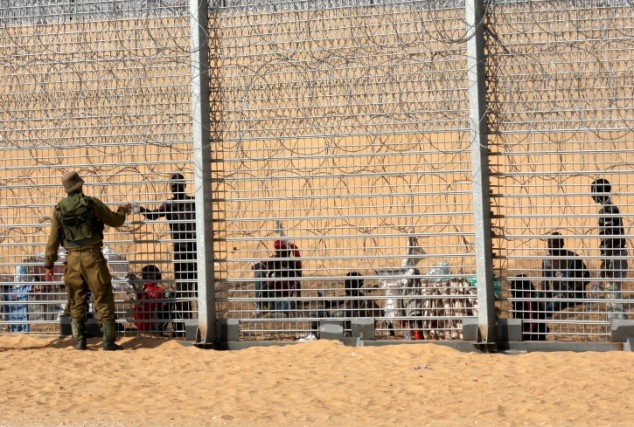 Border Fence Between Africa and Israel - 03