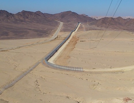 Border Fence Between Africa and Israel - 05