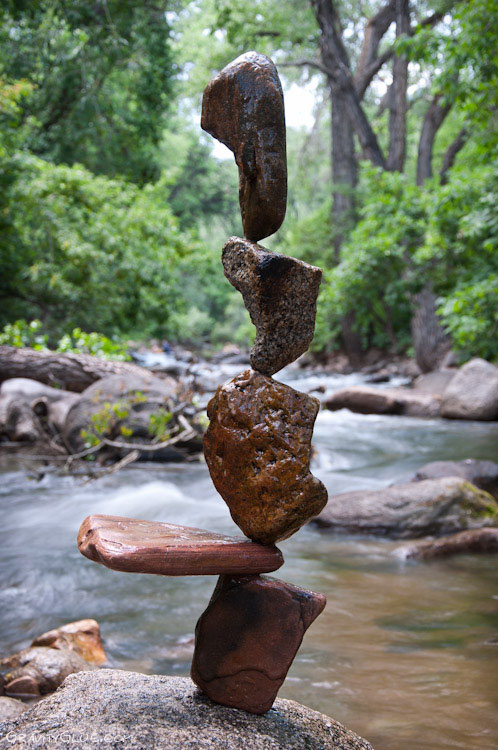 Gravity Glue - Amazingly balanced stacks of rocks - 02