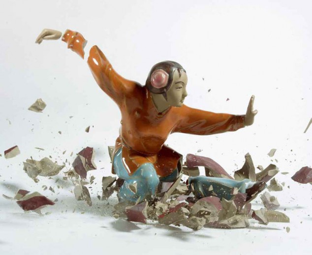 Porcelain figures breaking - 05