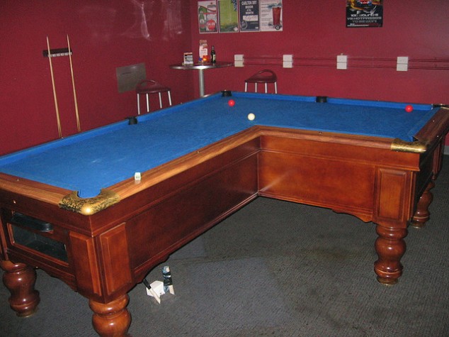 Unusually-shaped Pool Table - L-shaped - 01