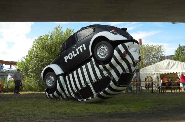 VW Beetle sculpture - 04