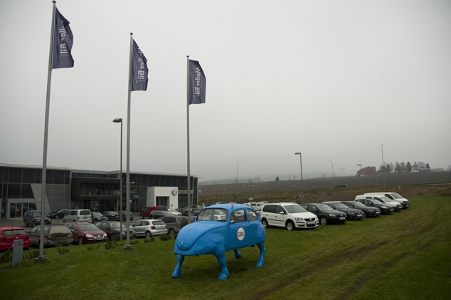 VW Beetle sculpture - 05