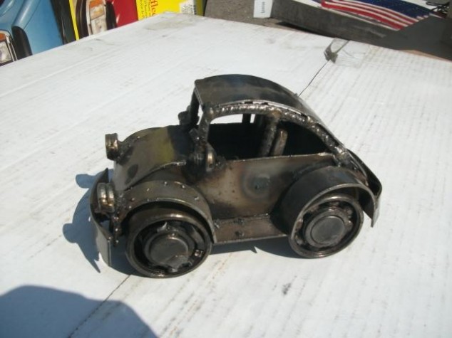VW Beetle sculpture - 24