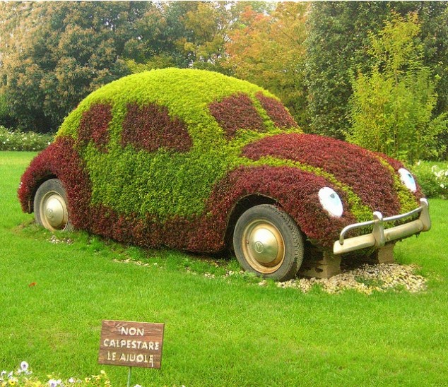 VW Beetle sculpture - 6