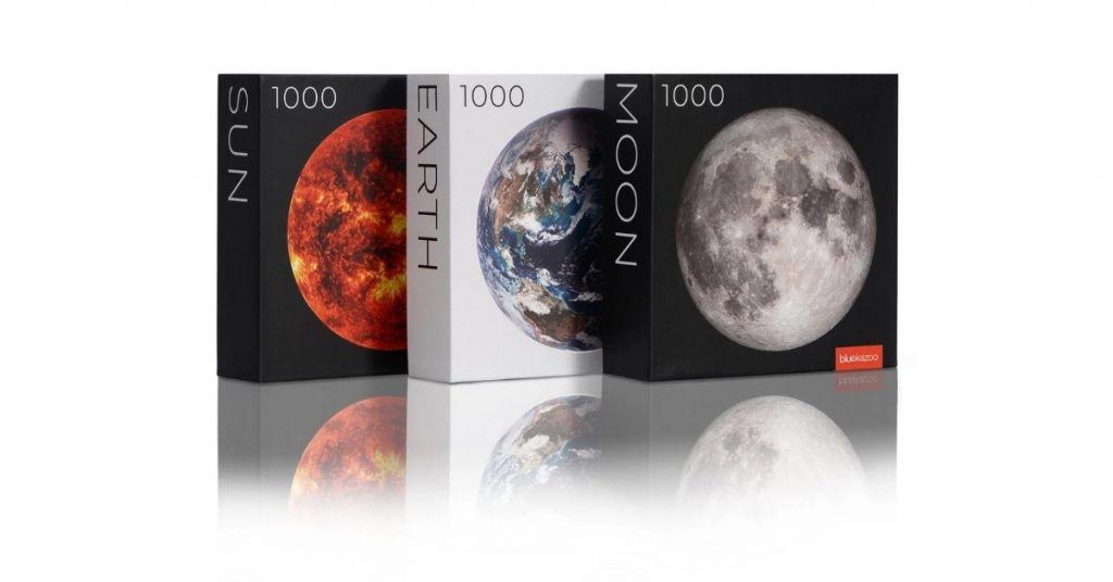 The Earth, Moon & Sun Puzzle Challenge is Driving People Crazy Blue