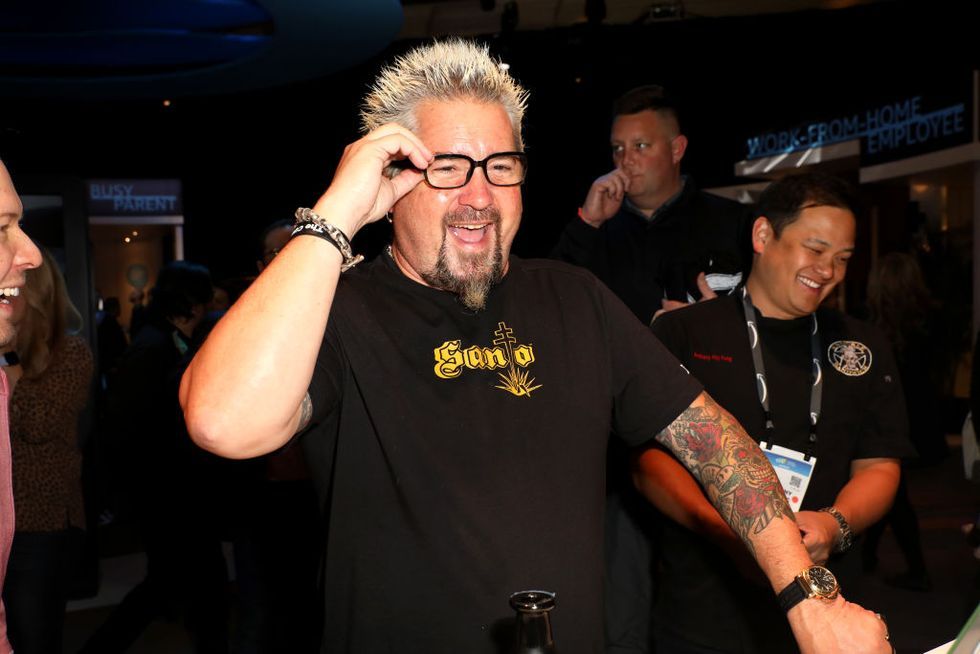 https://twentytwowords.com/wp-content/uploads/2021/08/guy-fieri-just-fed-2000-first-responders-fighting-the-california-wildfires_0.jpg.optimal.jpg