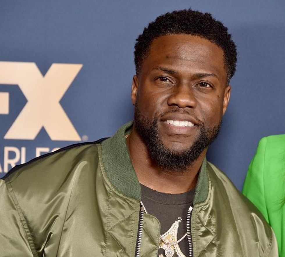 People Think Kevin Hart's Reaction During Interview Confirms The ...