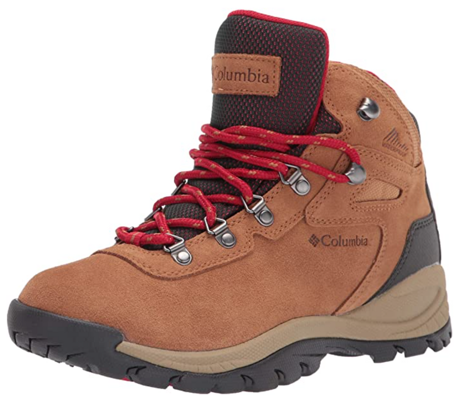 all weather hiking boots