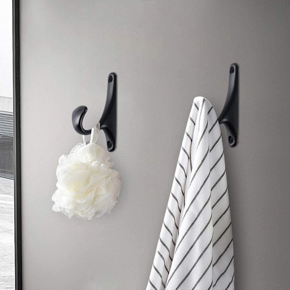 The 10 Best Towel Hooks for Your Bathroom, Kitchen, and Hallway (2020) 22 Words