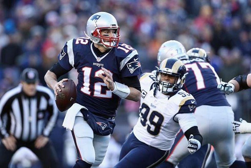 Antonio Brown trolls Tom Brady by posting Instagram pic with QB icon's wife  Gisele days after Dubai pool flashing storm