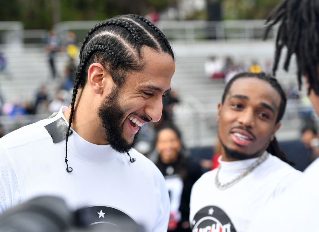 Derek Carr supports Raiders signing Colin Kaepernick: 'I think he'd get  along great with our guys'