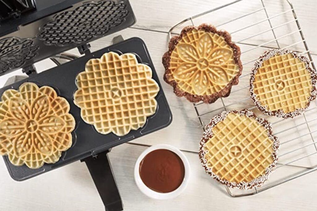 Dinosaur Waffle Maker for Kids Mini Waffle Iron,7 Dino Waffles in Minutes,  Cast Iron Waffle Maker with Removable Plates Electric Nonstick Fun