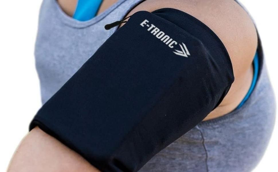 This Arm Band Keeps Your Phone Close During Trail Runs