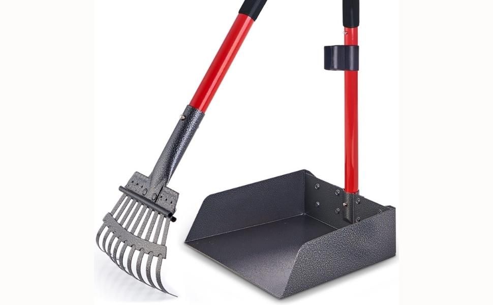 Keep The Yard Clean with This Scooper