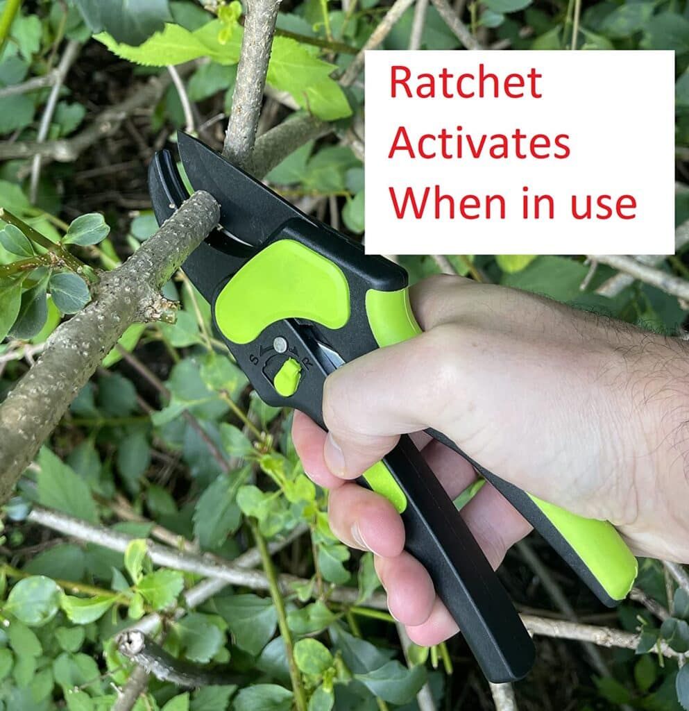 Garden Guru Ratchet Pruning Shears w Ergonomic Grip & Brush