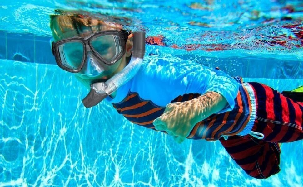 Explore Life Under the Sea with This Snorkel Set