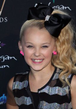 JoJo Siwa Addresses Viral Pregnancy Rumors