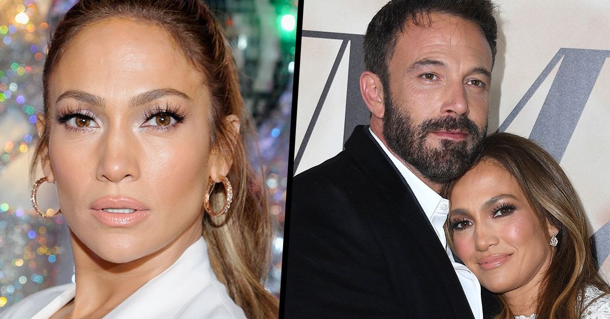 JLo goes makeup-free and naked in bed for VERY intimate photo taken the  morning after surprise wedding to Ben Affleck