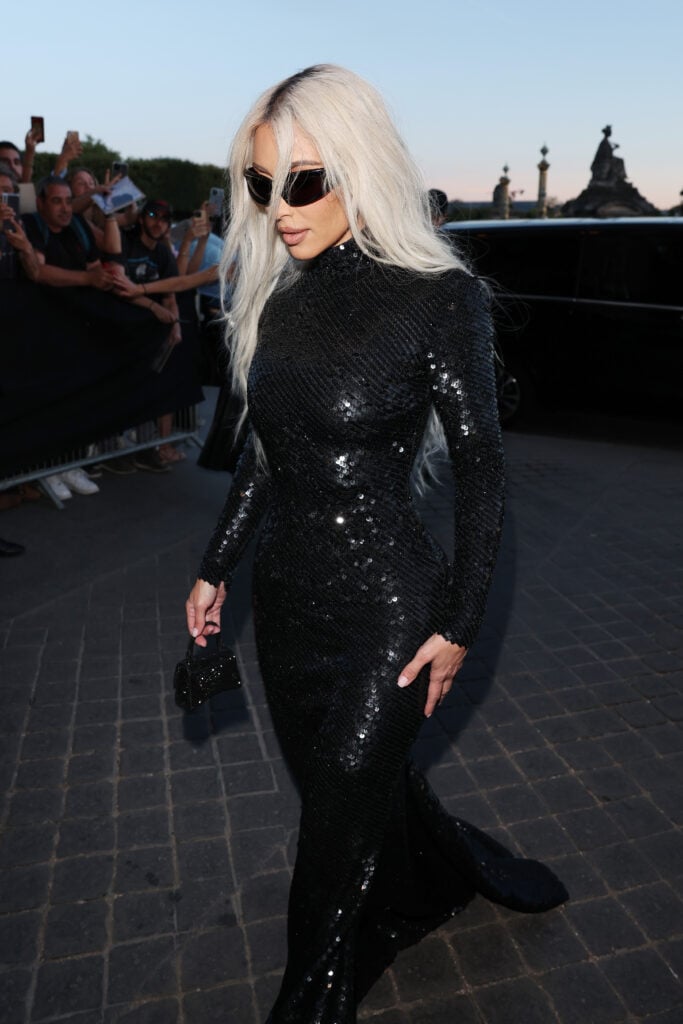 Kim Kardashian fans speechless as star puts her 'huge' butt on