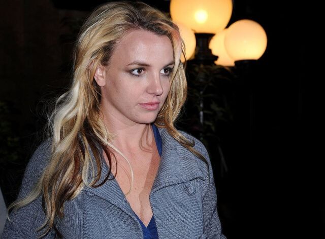 Britney Spears Shares Gruesome Photo Of Injuries After Ambulance Called ...