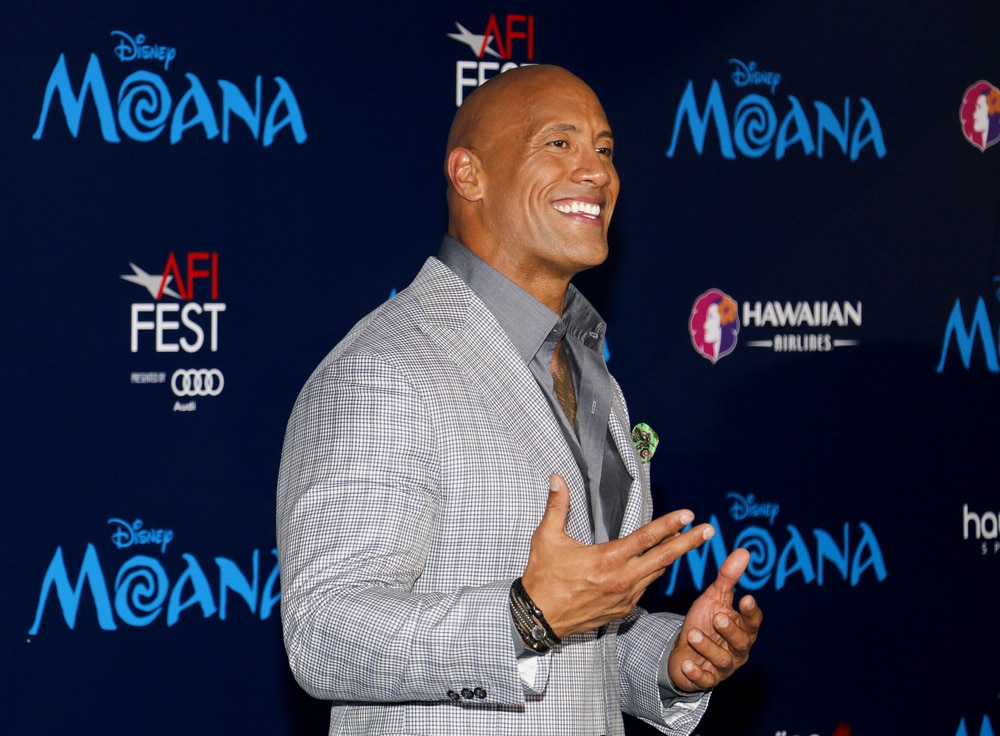 Dwayne johnson you re. Дуэйн Джонсон рост вес. Дуэйн Джонсон разлом Сан андреас.