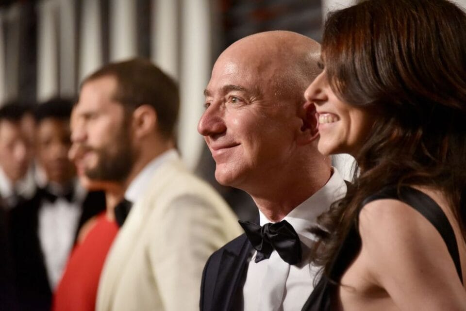 MacKenzie Scott, Amazon Billionaire Jeff Bezos’ Ex-Wife, Finalizes ...