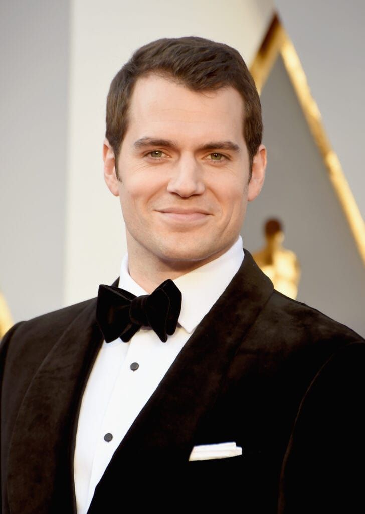 Fans Hope Henry Cavill Will Be Cast as 007 After He Revealed He Won't Be  Returning as Superman