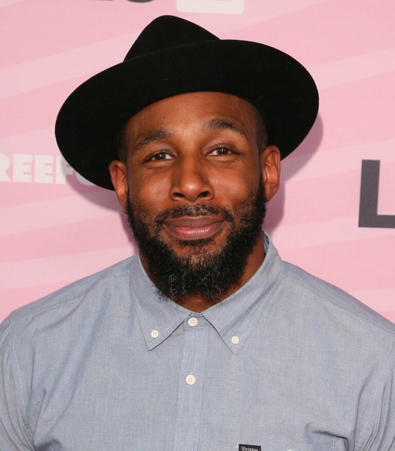 Inside the Story Behind Stephen 'tWitch' Boss' Famous Nickname(00)