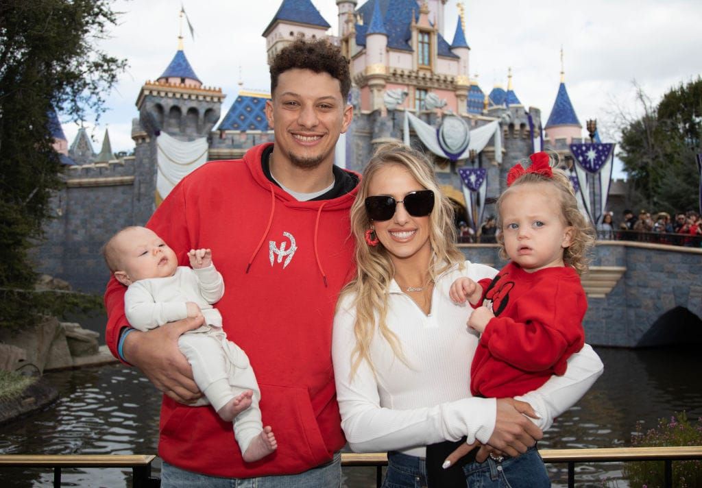 Patrick Mahomes, Brittany Matthews gift daughter, 2, a Chanel bag