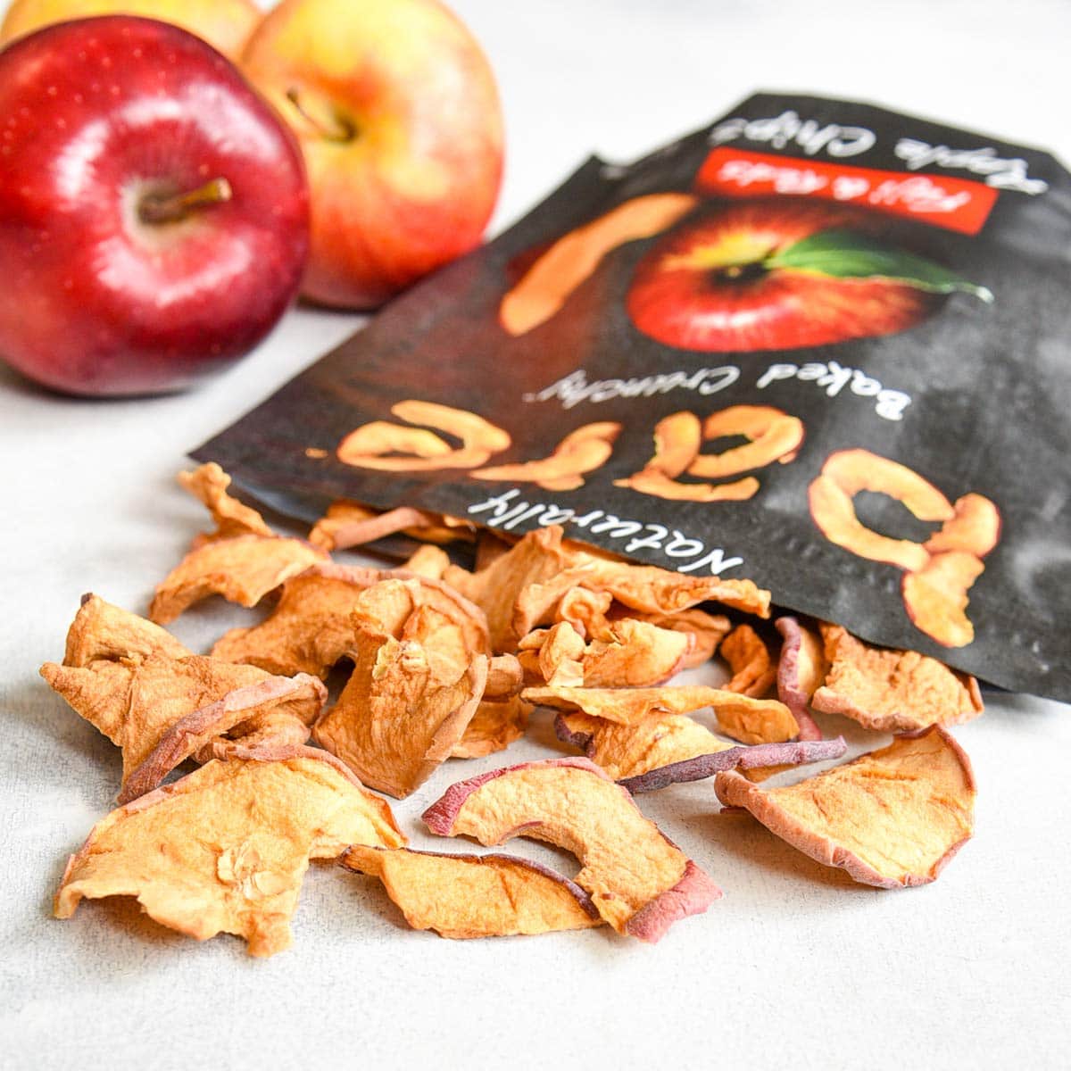 Bare Smartfood Baked Crunchy Apple Chips, Organic, Fuji & Reds - 3 oz