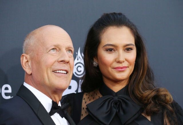 Bruce Willis Wife Emma Heming Fights Back Tears As She Shares Heartbreaking Update Bruce Willis 5403