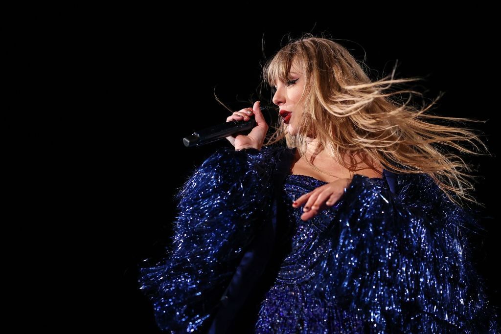 NFL Fans Think League Is 'Rigging' Games For Taylor Swift - The Spun:  What's Trending In The Sports World Today