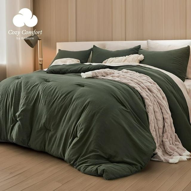 Cozy Comfort 3 Pieces Full Comforter Bedding Sets, Dark Green Comforter Sets for All Seasons, 1 Lightweight Comforter and 2 Pillowcases, Full, Dark Green