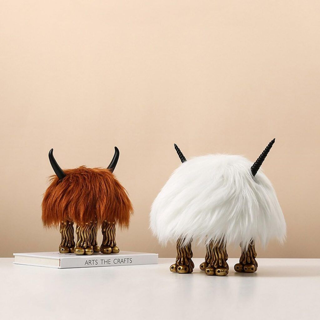 Cow and Sheep Resin Sculptures Home Decor Creative Simple Abstract Decorative Sculpture Home New Unique Haunted House Decoration Crafts